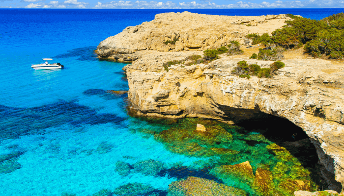 mooiste-stranden-cyprus_Blue-Lagoon